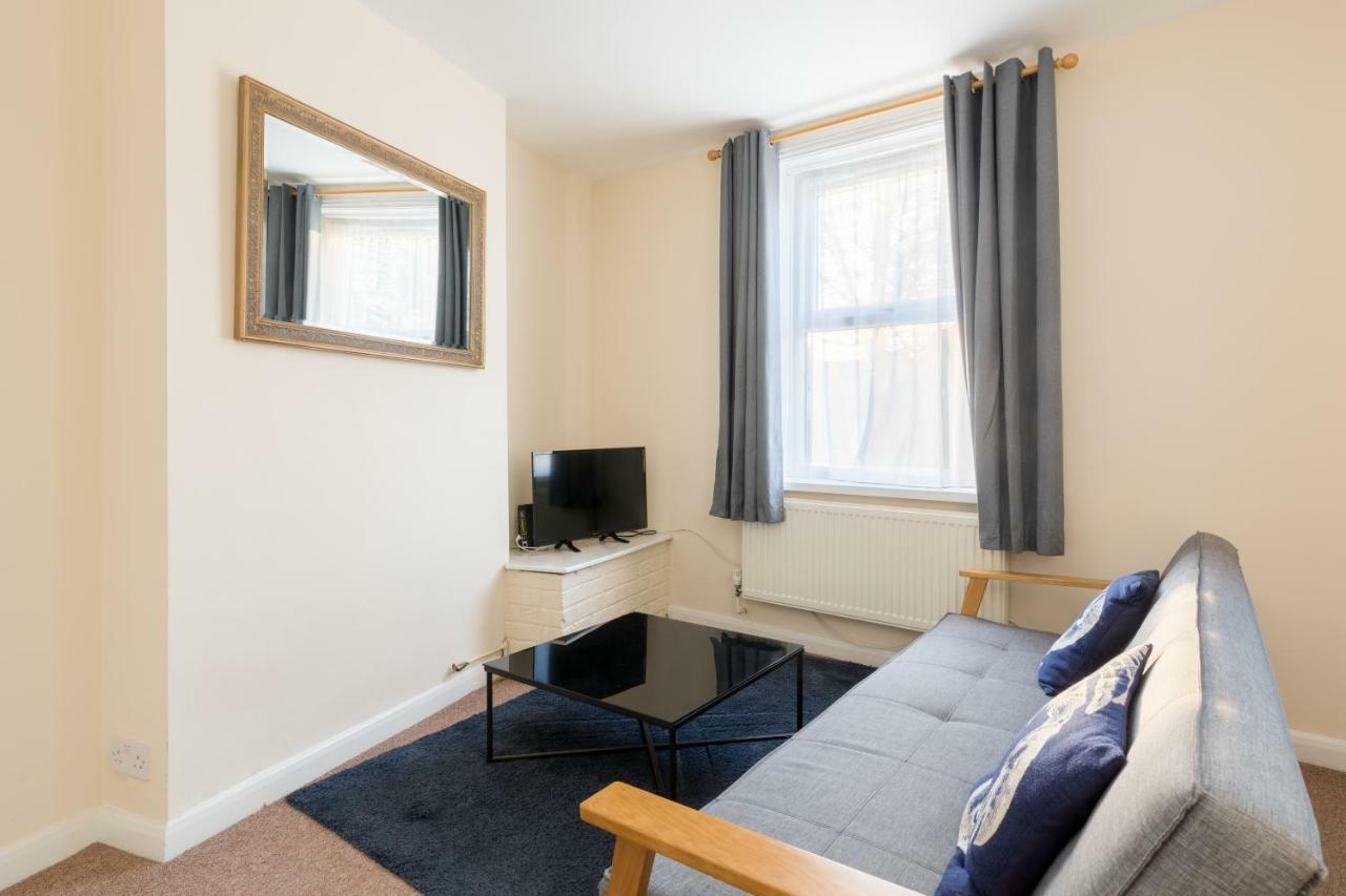 Well Presented 2 Bedroom House - Sleeps Four Leamington Spa Ngoại thất bức ảnh